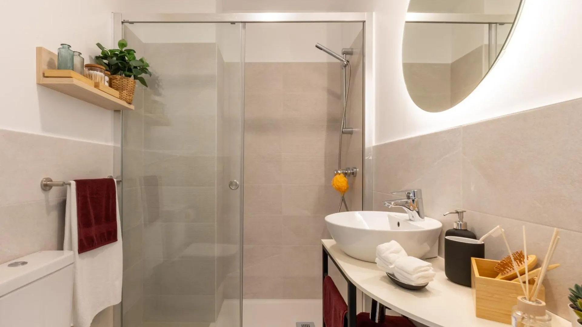 Apartahotel Vibe Stay Sevilla La Cartuja